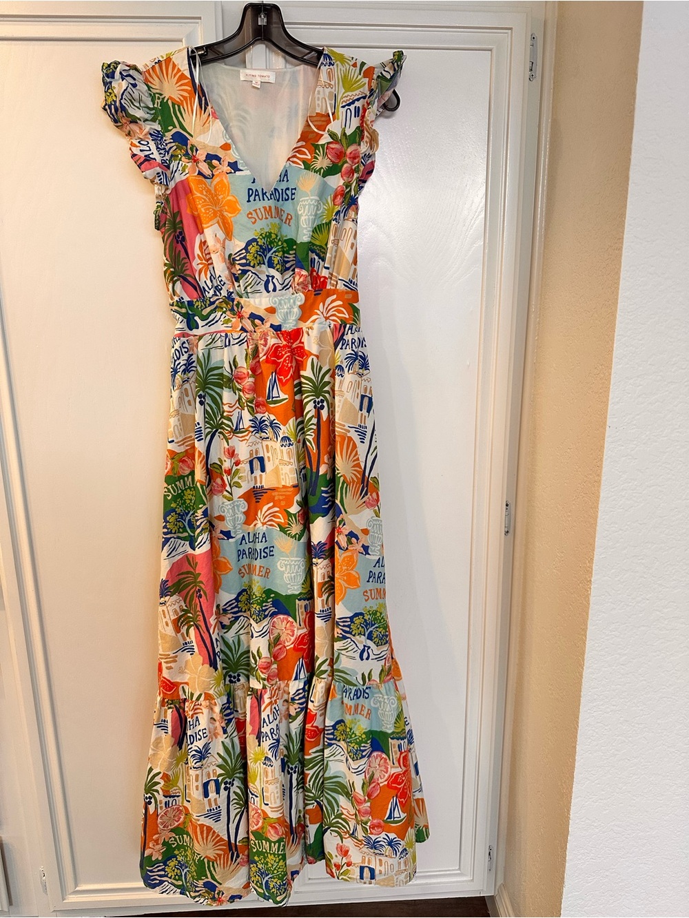 Flying tomatoes tropical postcard print maxi dress fully lined size M never worn